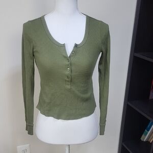 UNIGLO Green Cotton/Poly Long Sleeve  Thermal Henley - DIY Crop